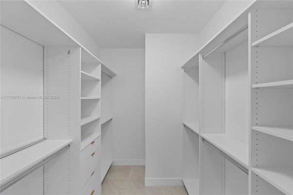 Interior, Walk-in Closets