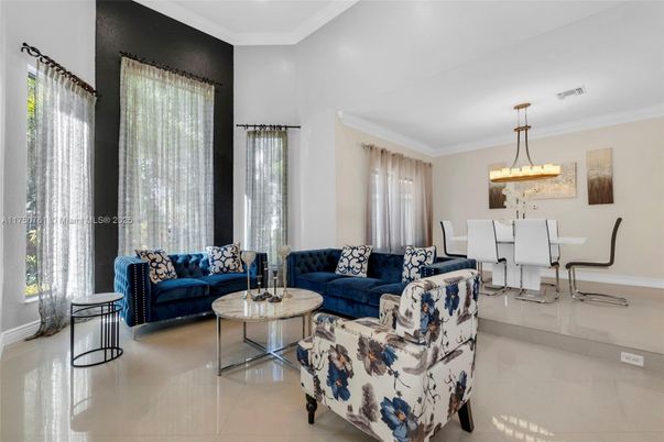 Dining room, Interior, Living room, Pendant Lights