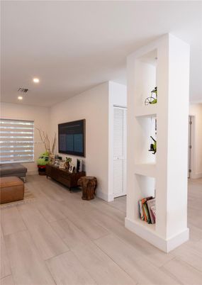 Interior, Living room, Recessed Lighting, Wood Texture Flooring
