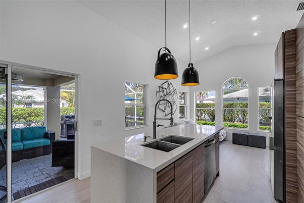 Interior, Kitchen, Pendant Lights, Recessed Lighting