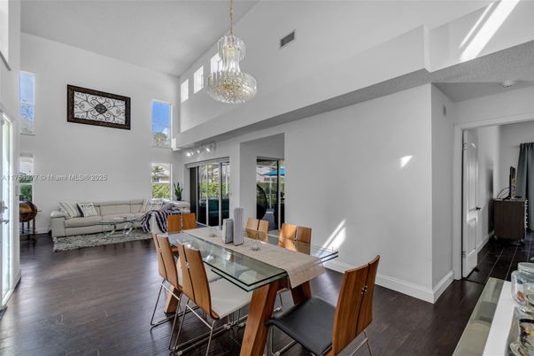 Chandelier, Dining room, Interior, Living room, Wood Texture Flooring
