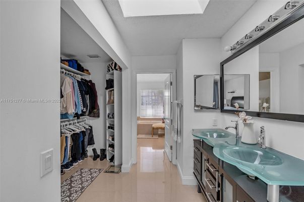 Bathroom, Dual Sink Vanities, Interior, Walk-in Closets