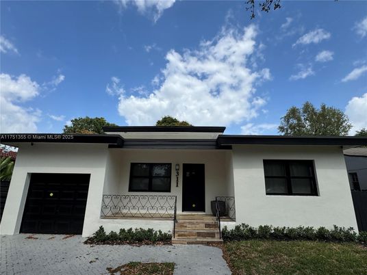 Attached, Exterior, Facade, Modern