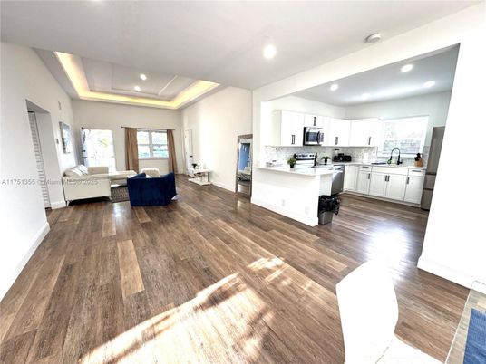 Interior, Kitchen, Living room, Recessed Lighting, Wood Texture Flooring