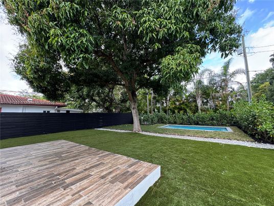 Backyard, Exterior, Pool
