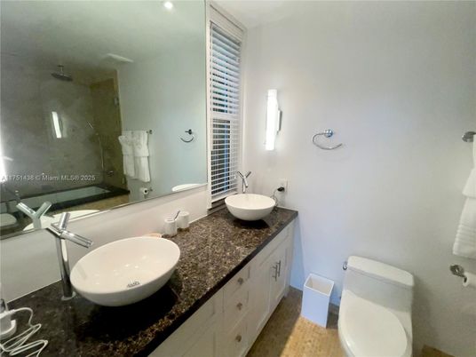 Bathroom, Dual Sink Vanities, Free Standing Baths, Interior