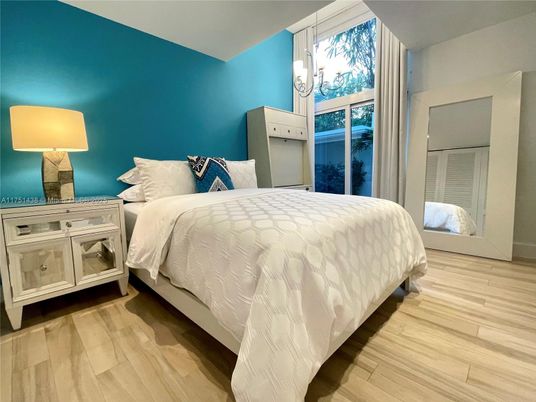 Bedroom, Interior, Pendant Lights, Wood Texture Flooring