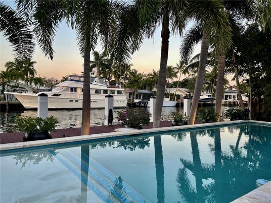 Exterior, Pool, Water
