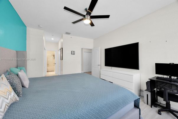 Bedroom, Home Office, Interior, Recessed Lighting