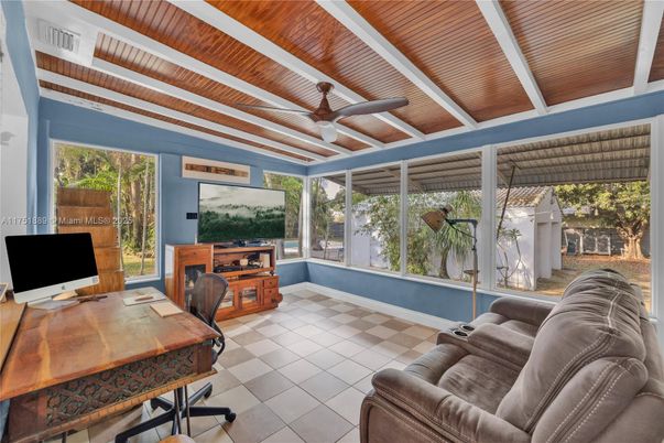 Home Office, Interior, Wooden Ceilings