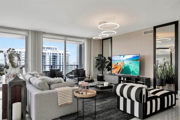 Interior, Living room, Pendant Lights