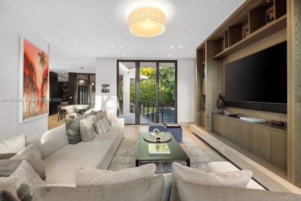 Dining room, Interior, Living room, Pendant Lights, Recessed Lighting, Wood Texture Flooring