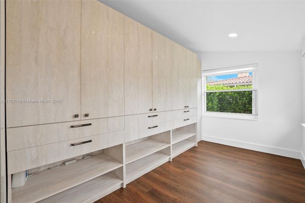 Interior, Recessed Lighting, Walk-in Closets, Wood Texture Flooring
