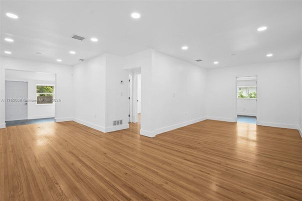 Empty room, Interior, Recessed Lighting, Wood Texture Flooring