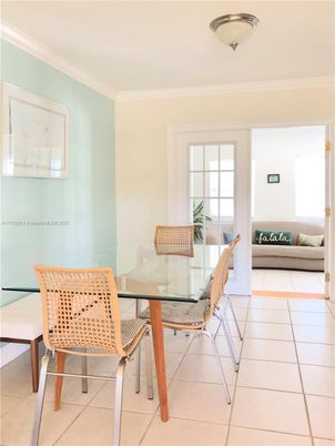 Dining room, Interior