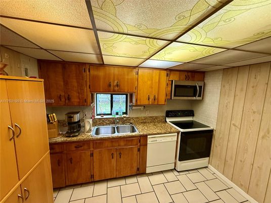 Interior, Kitchen, Wooden Walls