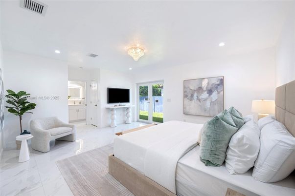 Bedroom, Interior, Marble, Recessed Lighting