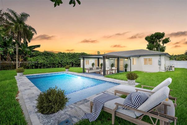 Backyard, Exterior, Pool