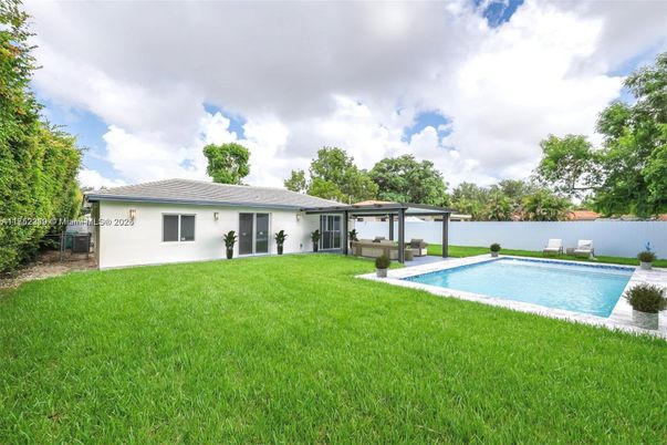 Backyard, Exterior, Pool