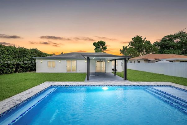 Backyard, Exterior, Pool