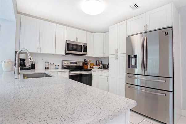Interior, Kitchen, Stainless Steel Appliances