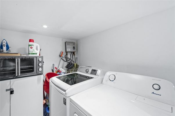 Interior, Recessed Lighting, Washer