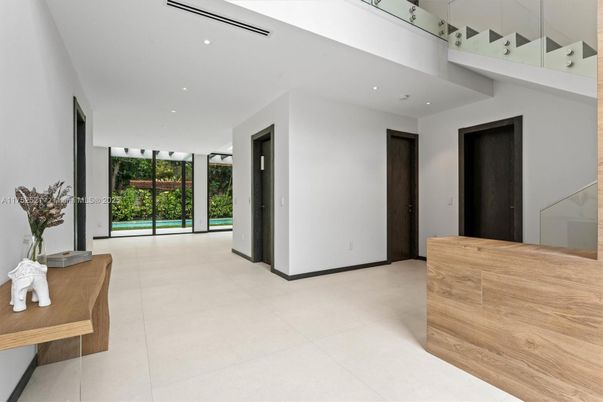Interior, Recessed Lighting