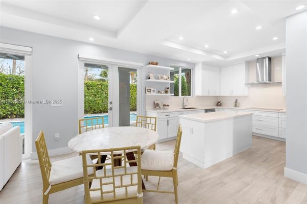 Dining room, Interior, Kitchen, Recessed Lighting, Wood Texture Flooring