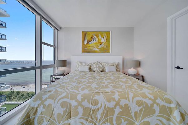 Bedroom, Interior, Water