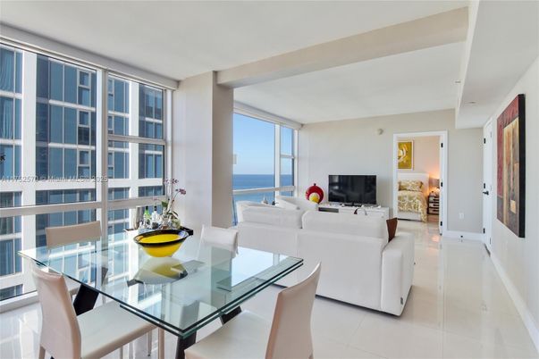 Dining room, Interior, Living room, Water