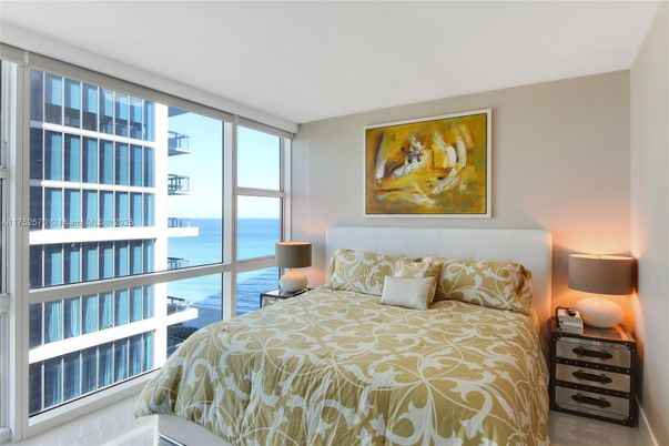Bedroom, Interior, Water