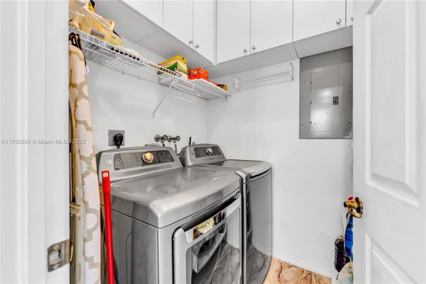 Interior, Washer