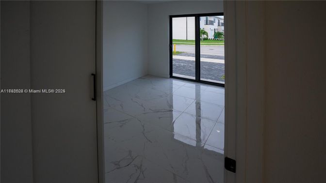 Empty room, Interior, Marble