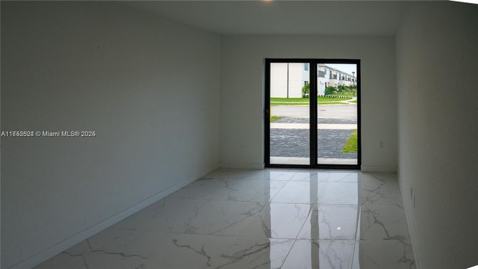 Empty room, Interior, Marble, Recessed Lighting