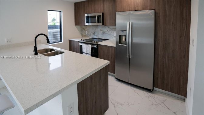 Interior, Kitchen, Marble, Stainless Steel Appliances