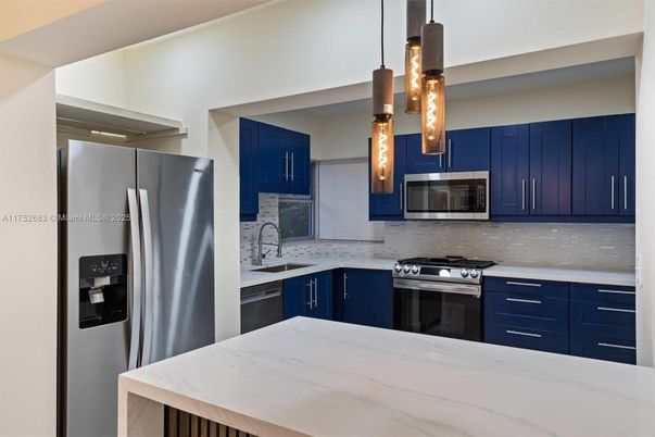 Interior, Kitchen, Pendant Lights, Stainless Steel Appliances