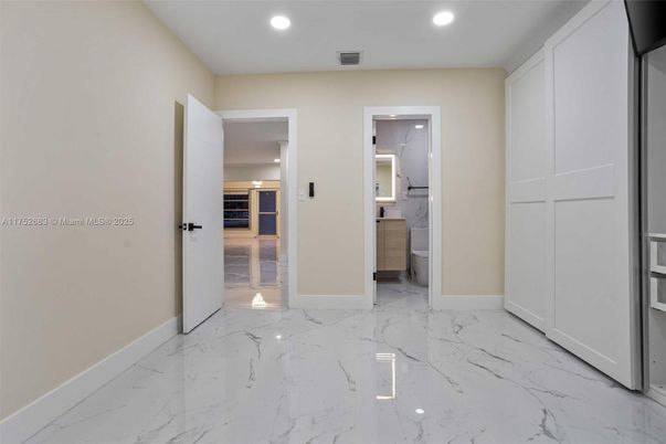 Bathroom, Interior, Marble, Recessed Lighting