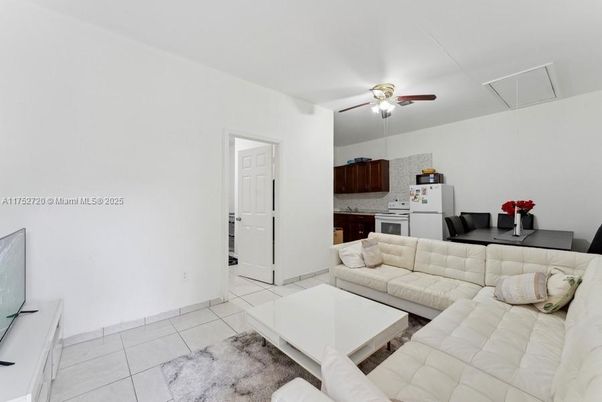 Dining room, Interior, Kitchen, Living room