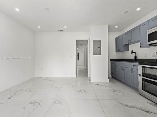 Interior, Kitchen, Marble, Recessed Lighting
