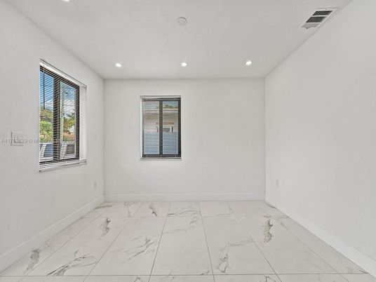 Empty room, Interior, Marble, Recessed Lighting