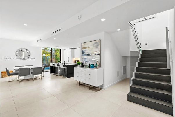 Dining room, Interior, Kitchen, Recessed Lighting