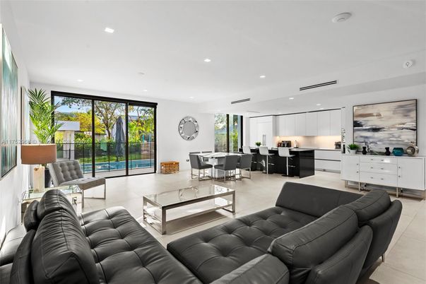 Dining room, Interior, Kitchen, Living room, Recessed Lighting