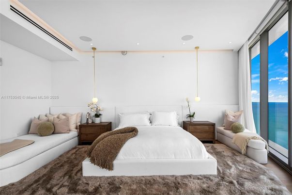Bedroom, Interior, Pendant Lights, Recessed Lighting, Water