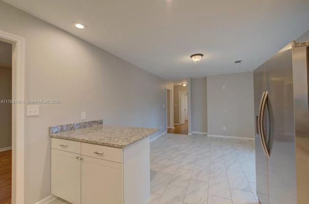 Interior, Marble, Recessed Lighting