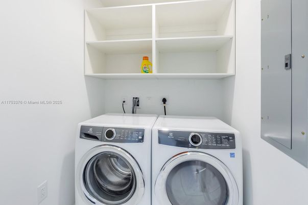 Interior, Washer