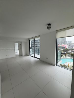 Empty room, Interior, Water