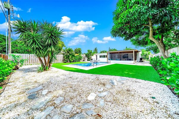Backyard, Exterior, Pool