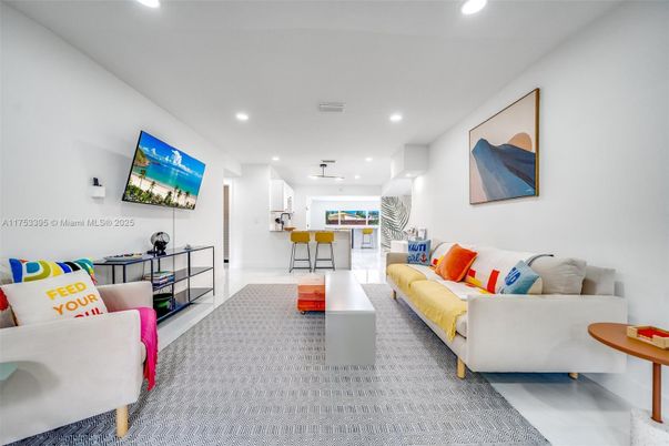 Interior, Kitchen, Living room, Pendant Lights, Recessed Lighting
