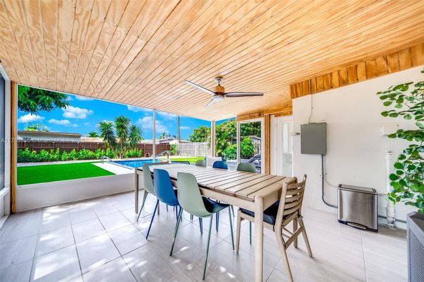 Dining room, Interior, Wooden Ceilings