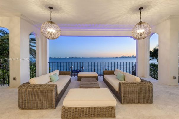 Exterior, Pendant Lights, Water